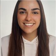 Soy una chica proactiva , empática, con ganas de enseñar, sobre todo, a alumnos de primaria y la ESO porque me resulta más ameno